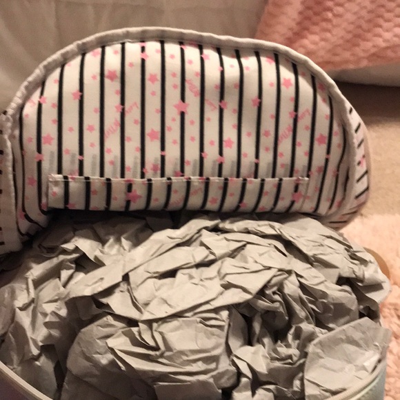 SOLD ❌FINAL PRICE Betsey Johnson Fur Backpack 🌈 - Picture 5 of 7